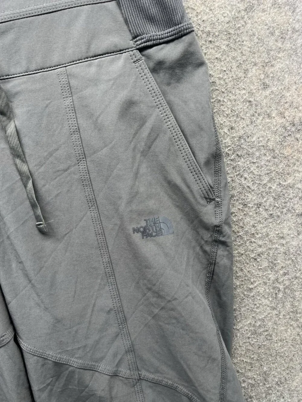 The North Face Shorts Women Medium Gray 9